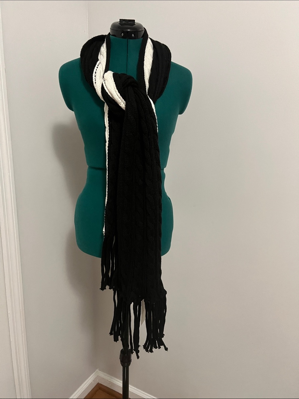 Calvin Klein Black and White Cable Knit Fringed Scarf